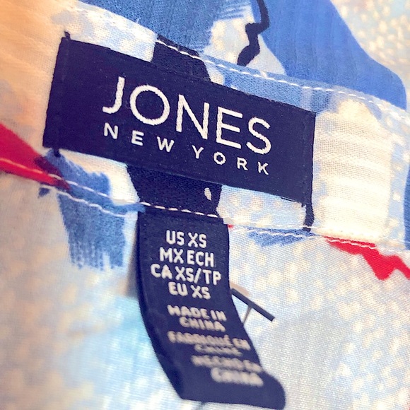 Jones New York Pullover Blouse - Picture 8 of 8